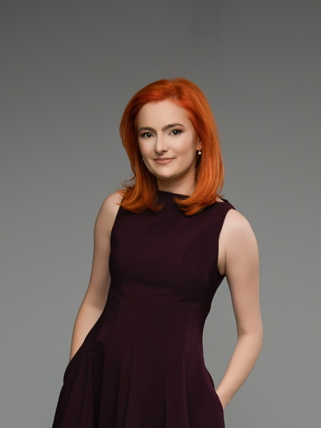 Oana Vedinaș, Romania