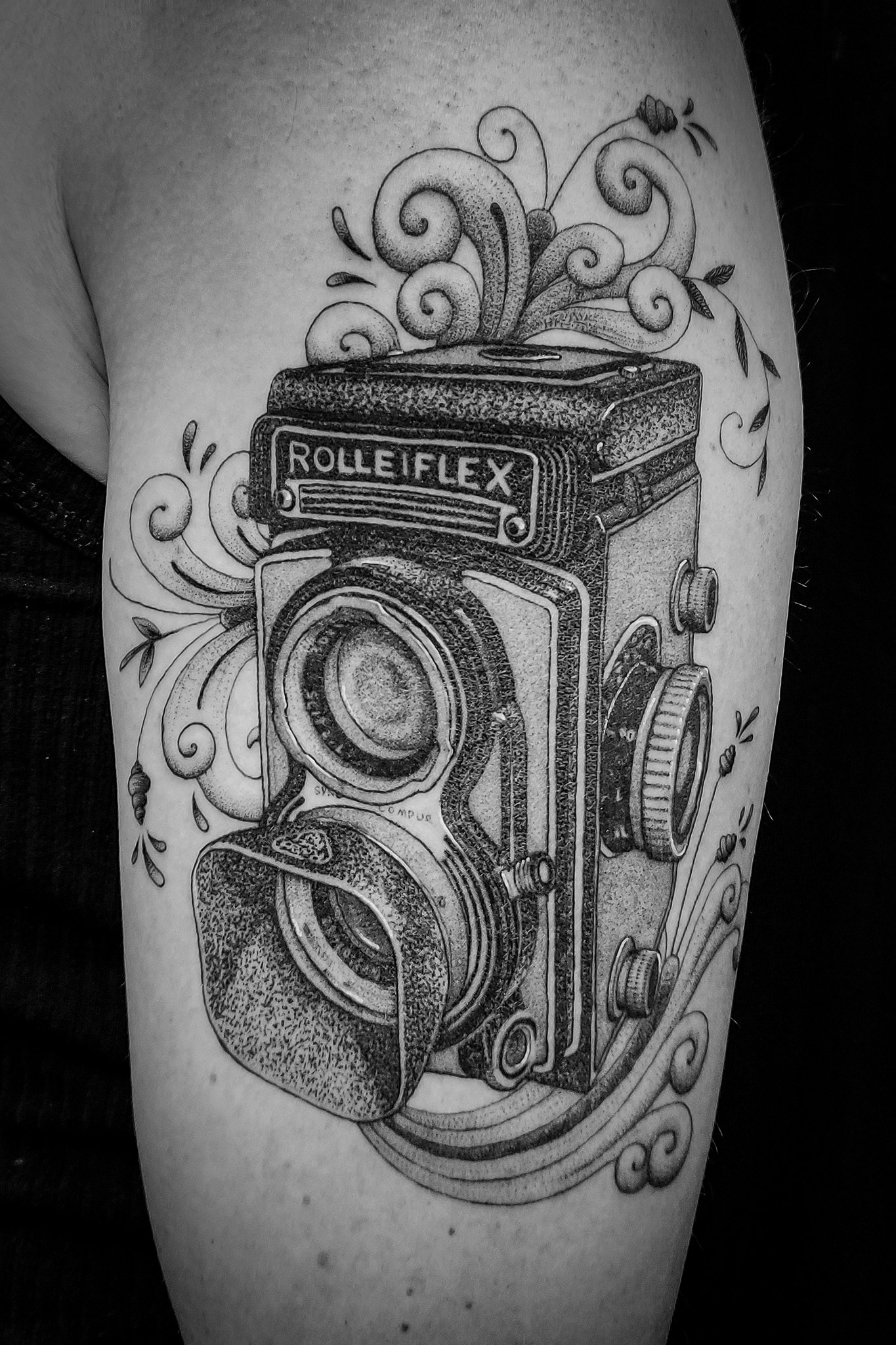 Vintage Camera Tattoo by Andre Cheko: TattooNOW