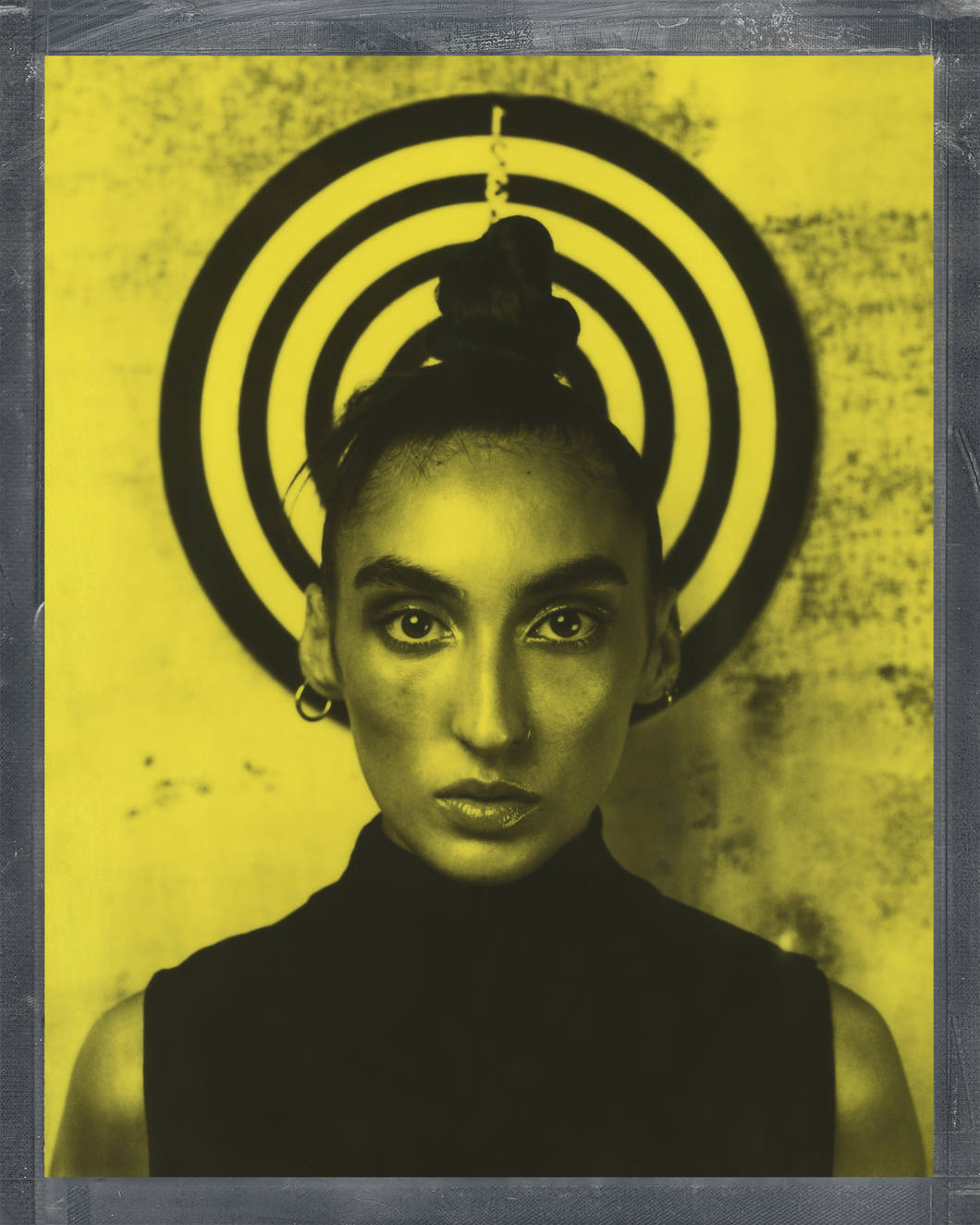 Polaroid DuoChrome Film For 8x10 Black Yellow Edition