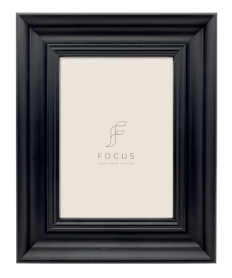 Lotus Black 15x20