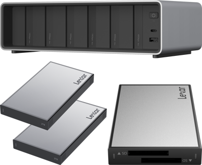 Professional Workflow Pro with Thunderbolt4 uplink I with SD/microSD reader and 2x2TB SSD